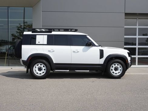 Used 2023 Land Rover Defender 110 S AWD/4WD image 7