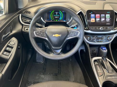 Used 2018 Chevrolet Volt LT FWD image 14