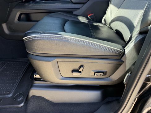 Used 2024 RAM 2500 Limited image 29