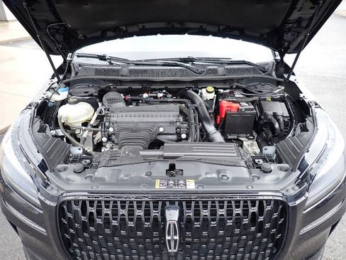 Used 2023 Lincoln Corsair AWD w/ Equipment Group 101A image 13