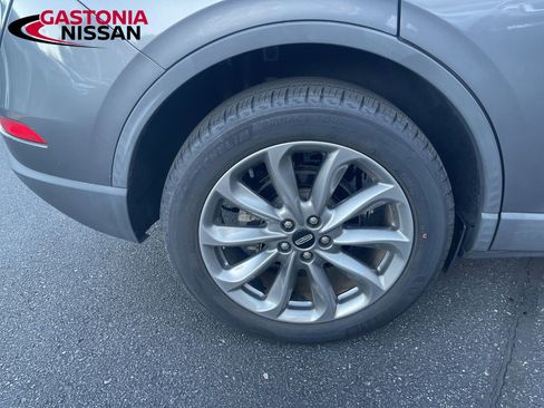 Used 2022 Lincoln Corsair AWD w/ Premium Package image 21