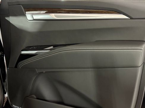 New 2025 Cadillac Escalade ESV Premium Luxury Platinum image 57