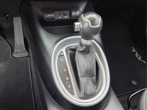 Used 2014 Kia Soul FWD image 24
