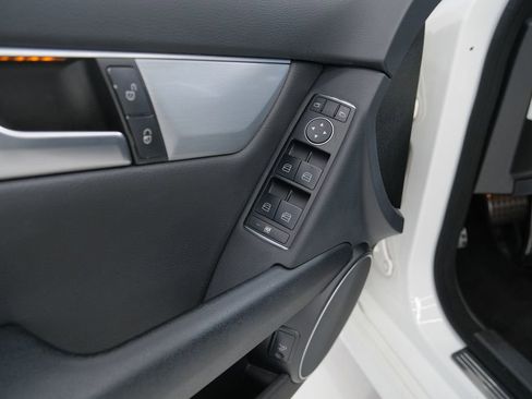 Used 2014 Mercedes-Benz C 250 Sedan image 52