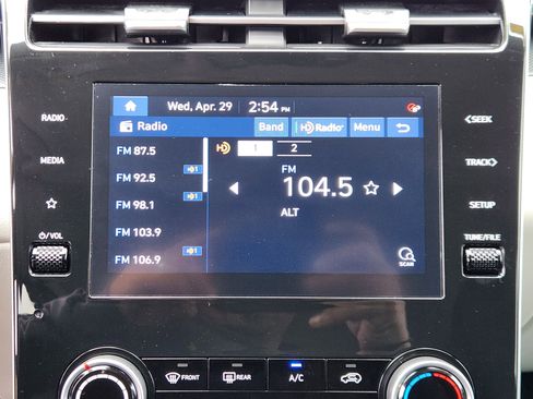 Certified 2022 Hyundai Tucson SEL AWD/4WD image 11