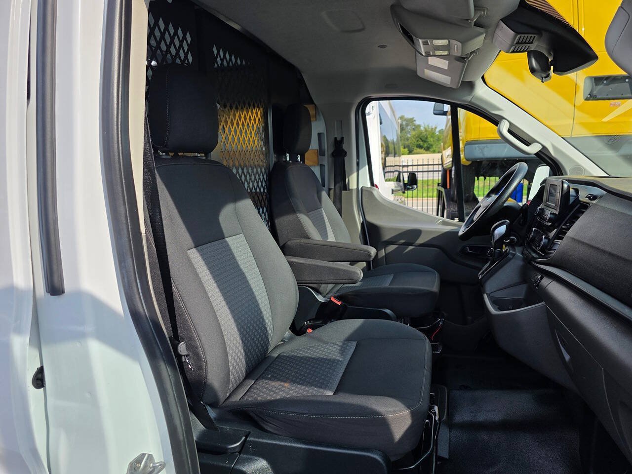 Used 2022 Ford Transit 250 Low Roof w/ Exterior Upgrade Package RWD image 9
