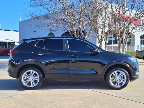 Used 2023 Buick Encore GX Preferred w/ Cold Weather Comfort Package image 8