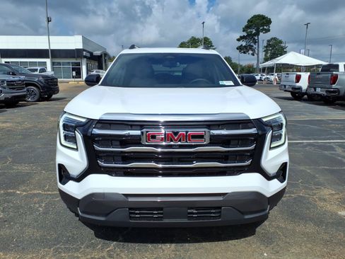 New 2027 GMC Terrain Elevation w/ Elevation Premium Package FWD image 2