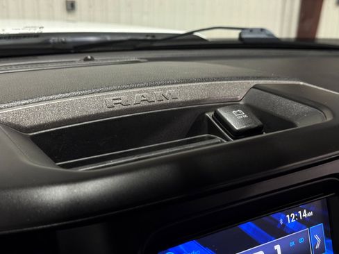 Used 2020 RAM 5500 Tradesman w/ Chrome Appearance Group image 31