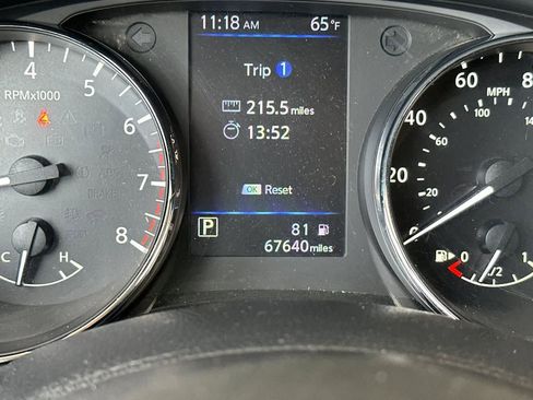 Used 2020 Nissan Rogue SV FWD image 28