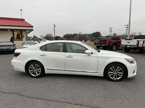 Used 2015 Lexus LS 460 AWD image 4