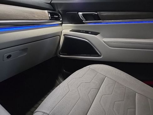 Certified 2022 Kia Telluride SX w/ SX Prestige Package AWD/4WD image 33