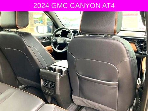 Used 2024 GMC Canyon AT4 AWD/4WD image 16