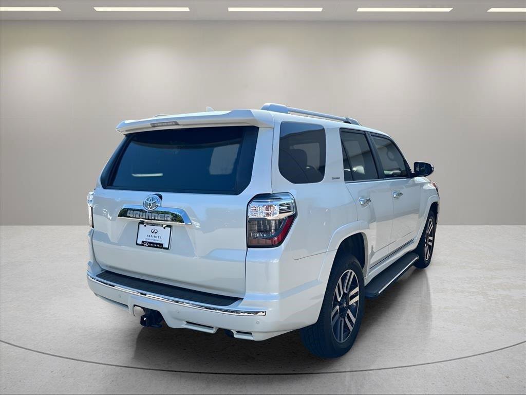 Used 2022 Toyota 4Runner Limited AWD/4WD image 6