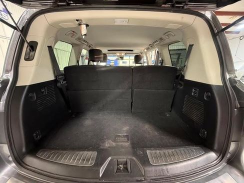Used 2017 INFINITI QX80 4WD w/ Driver Assistance Package image 7