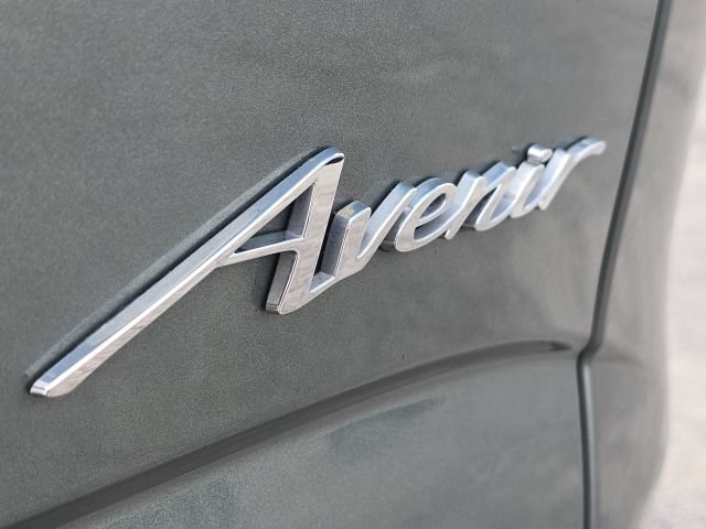 Used 2023 Buick Enclave Avenir w/ Avenir Technology Package FWD image 9