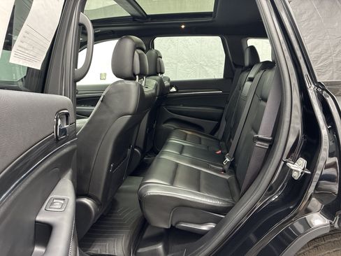 Certified 2021 Jeep Grand Cherokee Limited w/ Quick Order Package 28K 80th AWD/4WD image 12