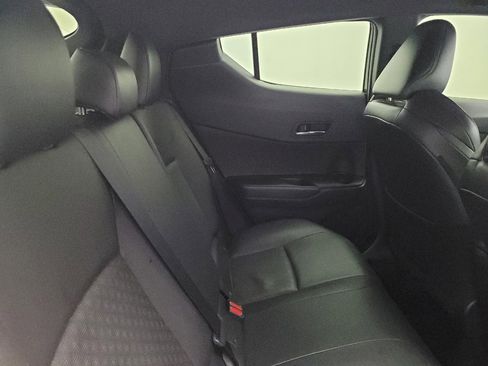Used 2019 Toyota C-HR Limited FWD image 19