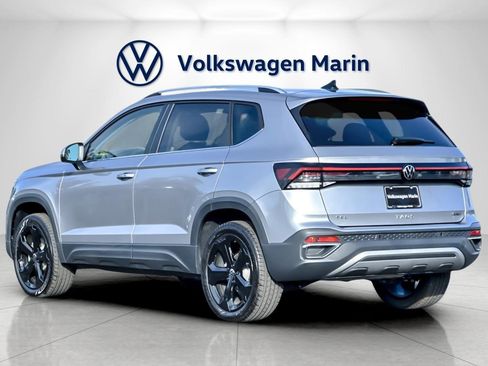 New 2026 Volkswagen Taos SEL image 3