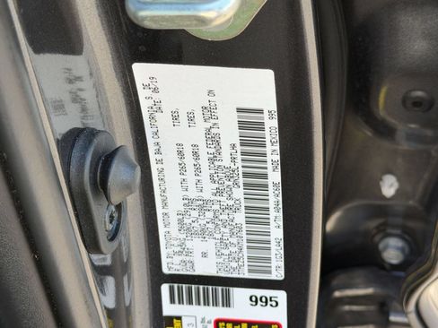 Used 2019 Toyota Tacoma Limited RWD image 29