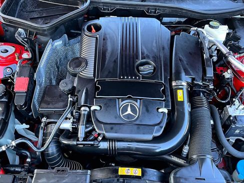 Used 2014 Mercedes-Benz SLK 250 image 29