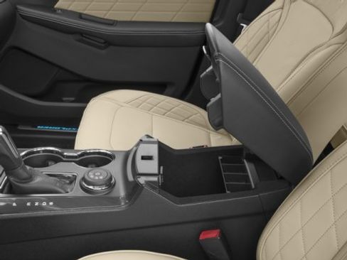 Used 2017 Ford Explorer Platinum image 18