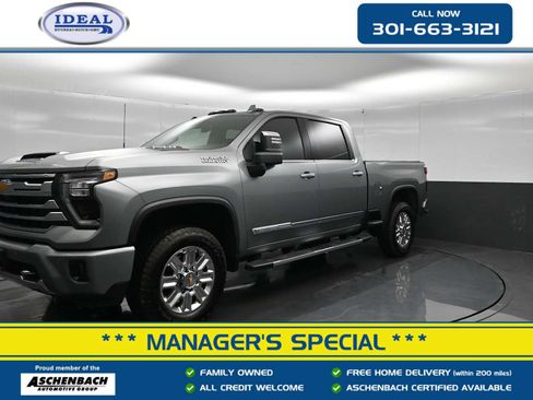 Used 2025 Chevrolet Silverado 2500 High Country w/ Z71 Off-Road Package AWD/4WD image 1