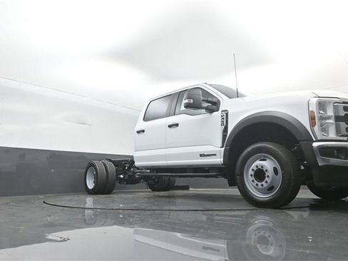 New 2026 Ford F450 XL w/ XL Chrome Package image 29