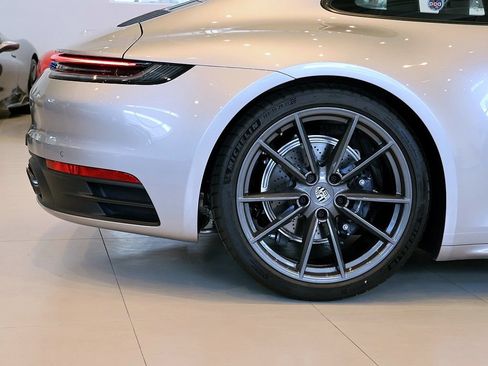 Used 2023 Porsche 911 Carrera T RWD image 50