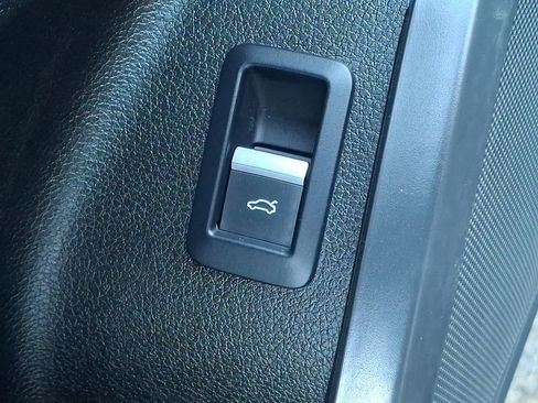 Used 2021 Audi Q5 2.0T Premium image 23