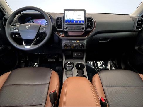 Used 2024 Ford Bronco Sport Badlands w/ Premium Package image 16