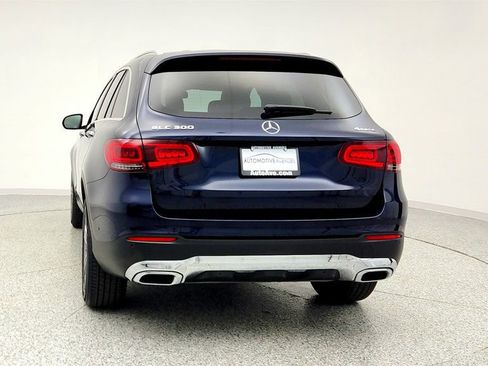 Used 2022 Mercedes-Benz GLC 300 4MATIC w/ Premium Package Lite image 6