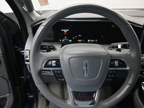 Used 2018 Lincoln Navigator Reserve w/ Technology Package image 30