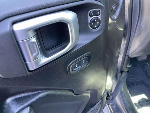 Used 2020 Jeep Wrangler Unlimited Sport S image 26