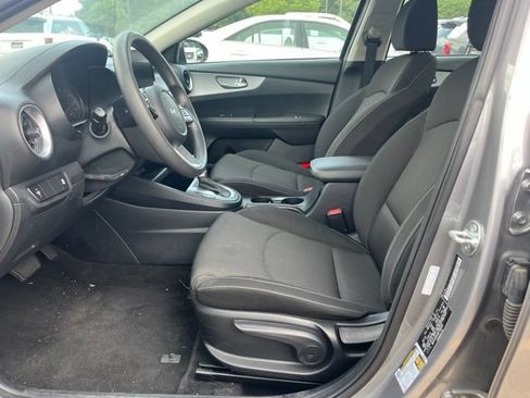 Used 2024 Kia Forte LXS FWD image 2