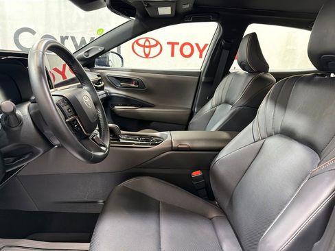 Used 2025 Toyota Crown AWD/4WD image 23