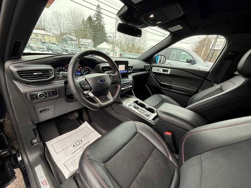 Used 2024 Ford Explorer ST-Line w/ Class IV Trailer Tow Package image 18