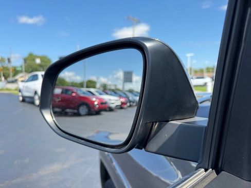 Used 2022 Toyota 4Runner Limited AWD/4WD image 23