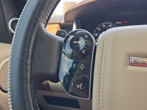 Used 2019 Land Rover Range Rover HSE AWD/4WD image 18