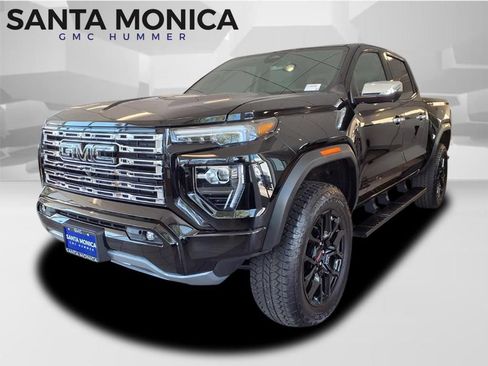 New 2026 GMC Canyon Denali w/ LPO, Denali Black Edition AWD/4WD image 1