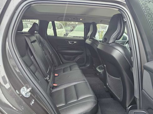 Certified 2025 Volvo V60 B5 Cross Country Plus image 13