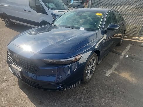 Used 2024 Honda Accord EX-L image 4