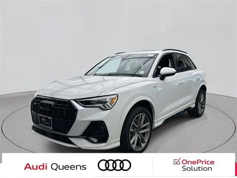 Certified 2025 Audi Q3 2.0T Premium w/ Black Optic Sport Package image 1