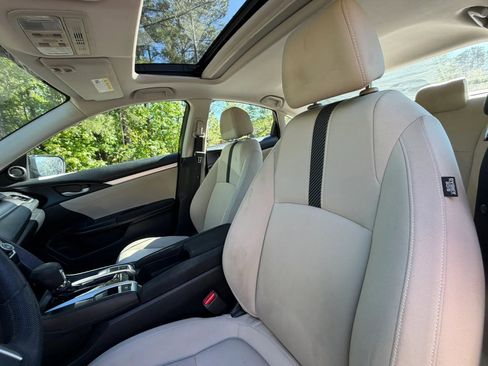 Used 2018 Honda Civic EX image 11