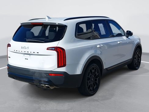 Used 2022 Kia Telluride EX w/ EX Premium Package image 5