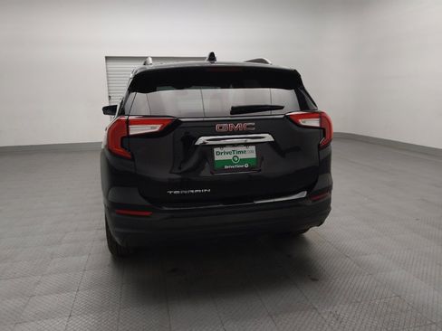 Used 2022 GMC Terrain SLE w/ Driver Convenience Package image 6