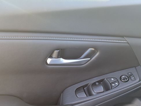 Certified 2025 Nissan Sentra SV FWD image 14