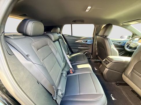 New 2026 Chevrolet Equinox EV LT FWD image 27