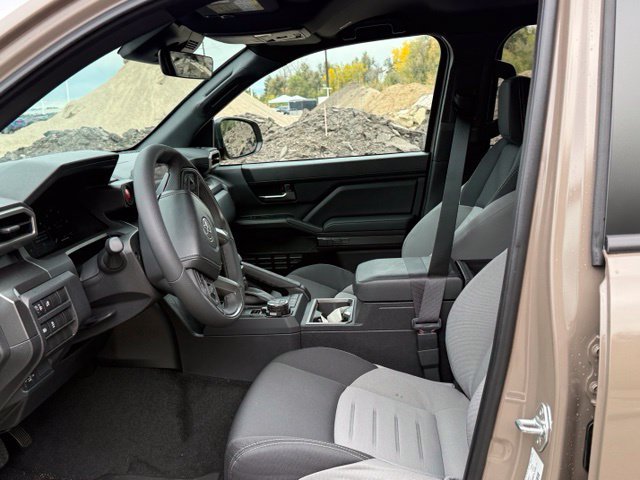 Used 2026 Toyota Tacoma TRD Off-Road AWD/4WD image 16