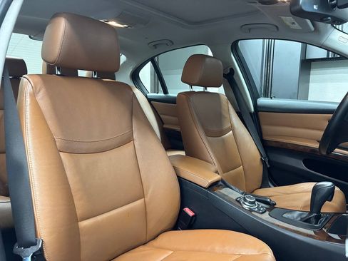 Used 2011 BMW 328i xDrive Sedan AWD/4WD image 26